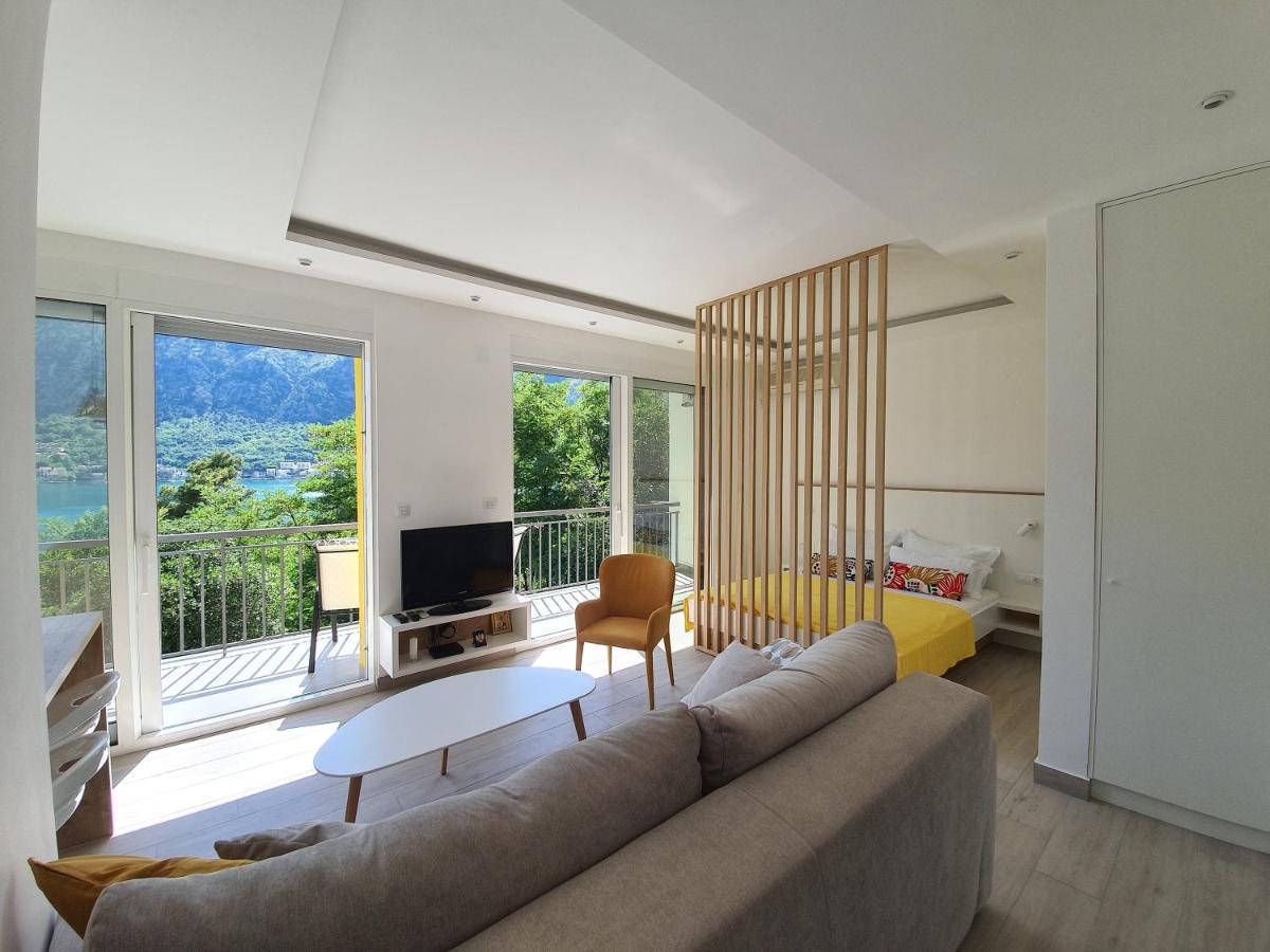 Viola Lux Apartments Kotor Bagian luar foto