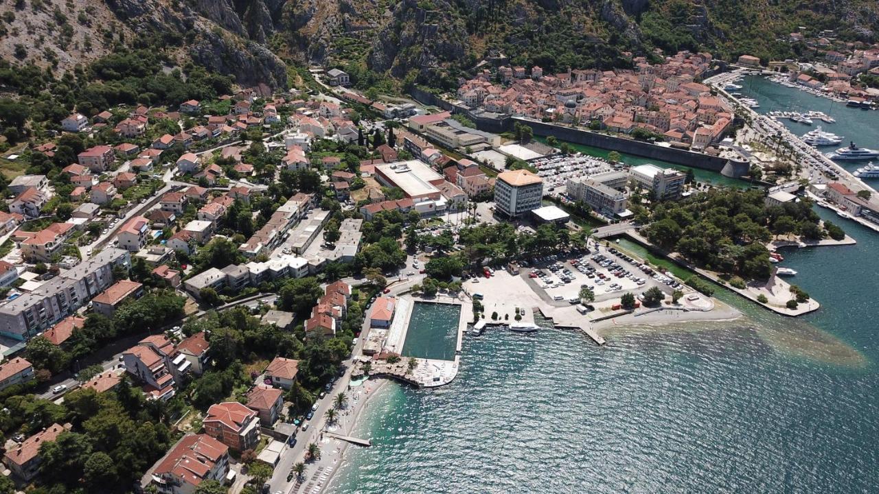 Viola Lux Apartments Kotor Bagian luar foto